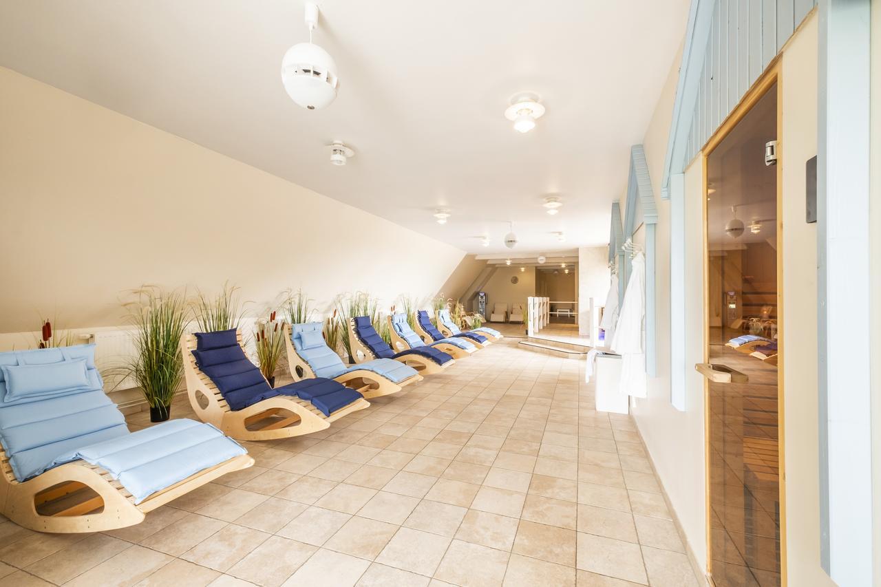 Hotel, Restaurant, Cafe Pharisaeerhof - Nordseeurlaub Mit Hund Nordstrand Exterior foto